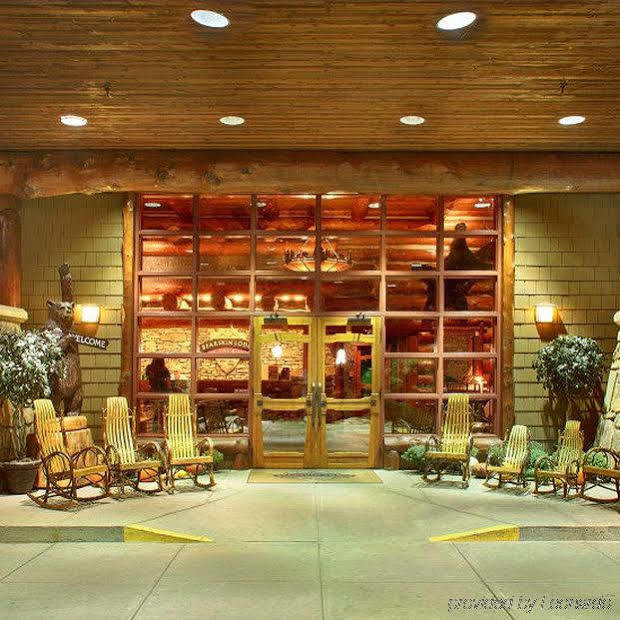 Bearskin Lodge On The River Gatlinburg Exterior foto